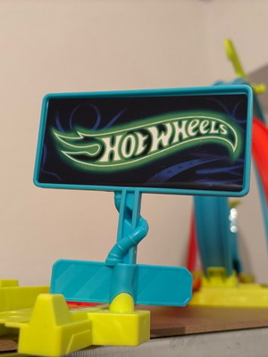 Hot Wheels Track like new with double loop and launch lever