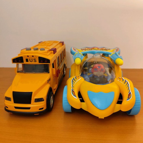 Toy car set used, school bus and racing car