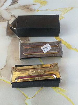 Machine for rolling cigarettes, pack of two