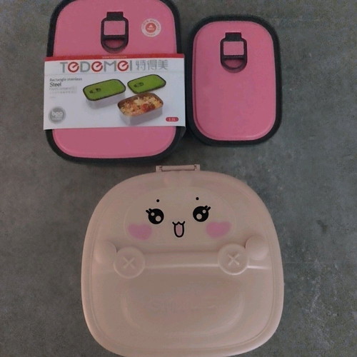 Food containers 2 stainless steel and one plastic with divider new, pink