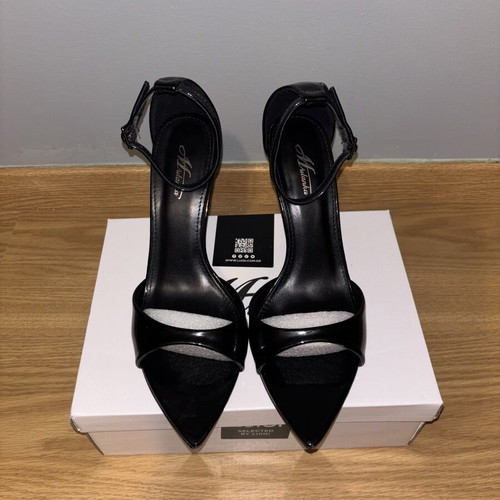 Luigi pointed black sandals size 39