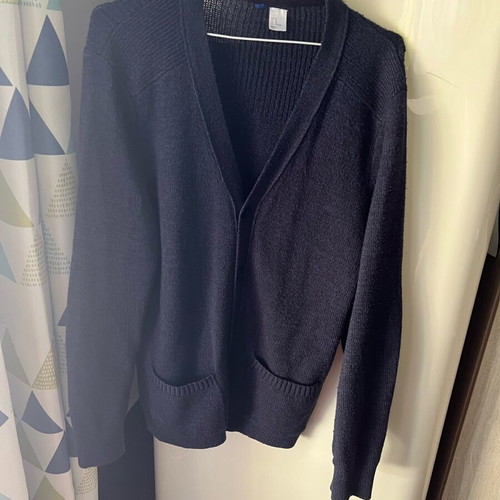 Pull and Bear cardigan like new with discreet elbow patches