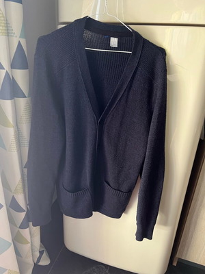 Pull and Bear cardigan like new with discreet elbow patches