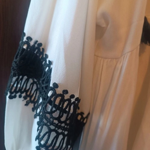 Zic Zac boho blouse M white with black lace details
