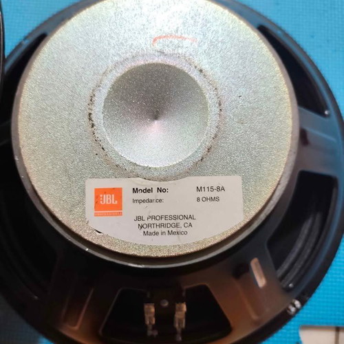 JBL 15" woofers like new, set of 2