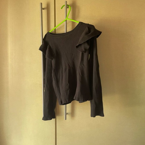 Children's shirt used for 8 years old, black, size 128 cm
