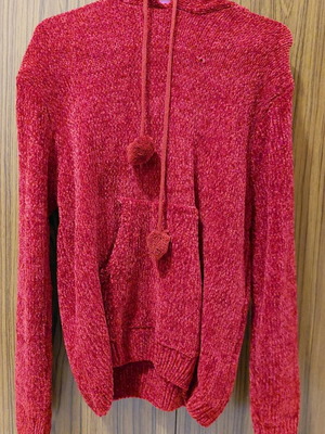 Hooded sweater new, size M