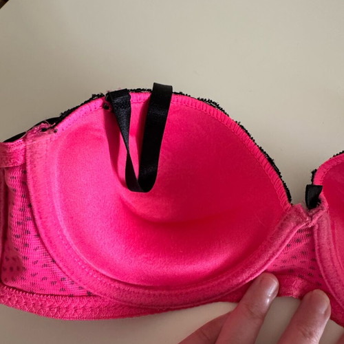Pink polka dot bra like new with detachable strap size 75B
