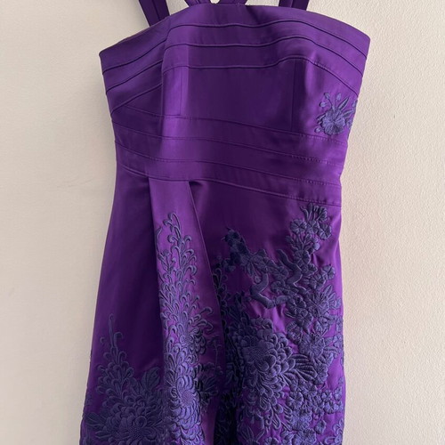 Karen Millen dress like new with exquisite brocade design, purple
