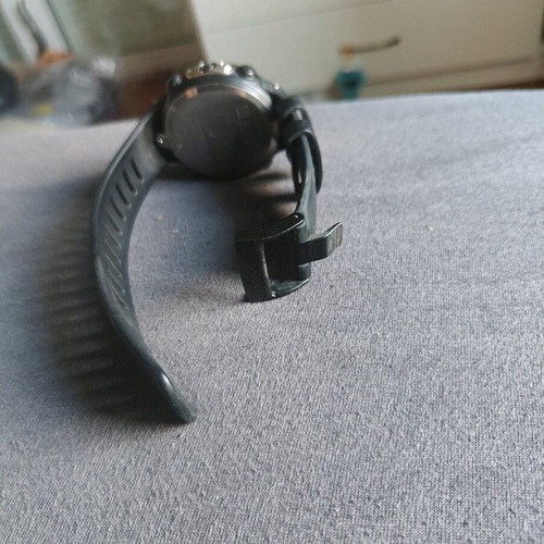 Suunto d4i used watch with genuine strap, ideal for diving