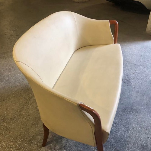 2 Seater Sofa like new