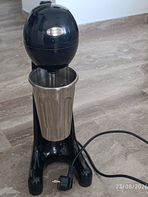 Professional frappé maker with cup, retirement sale