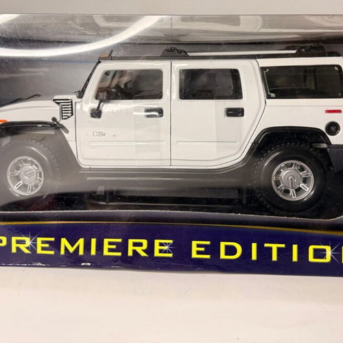 Maisto metal model Hummer H2 scale 1:18 new