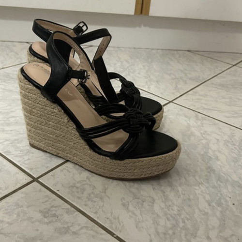 Platform sandals like new, black and beige, size 37