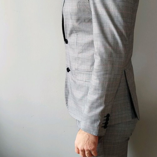 Vittorio Slim Fit Suit like new, gray, jacket size Large, pants 30
