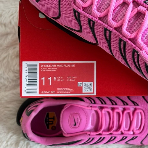 Nike Air Max Plus TN Black Pink new, size 44, athletic shoes