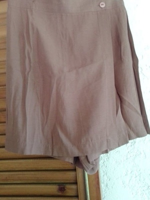 Women's shorts skirt used, color taupe, size M