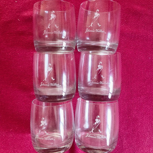 Johnnie Walker whiskey collectible glasses set of 6 like new
