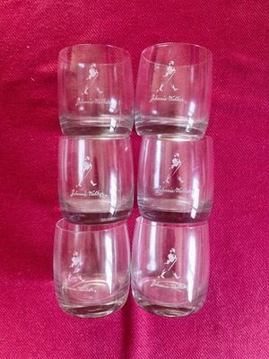 Johnnie Walker whiskey collectible glasses set of 6 like new