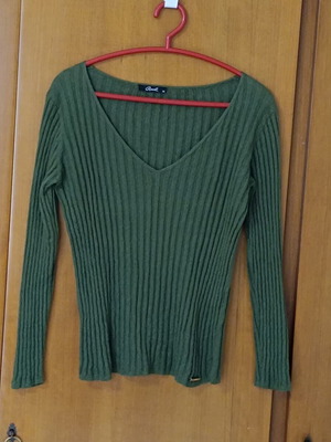 Wool rib V-neck sweater Axel XL 42 14 like new khaki