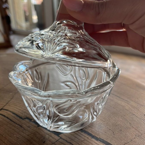 Crystal container with lid tulip design like new