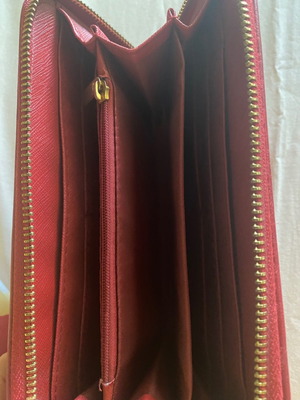 Eslee red wallet