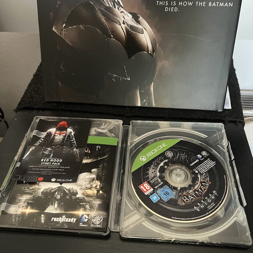 Batman Arkham Knight steelbook with 80-page artbook