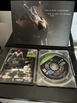 Batman Arkham Knight steelbook with 80-page artbook