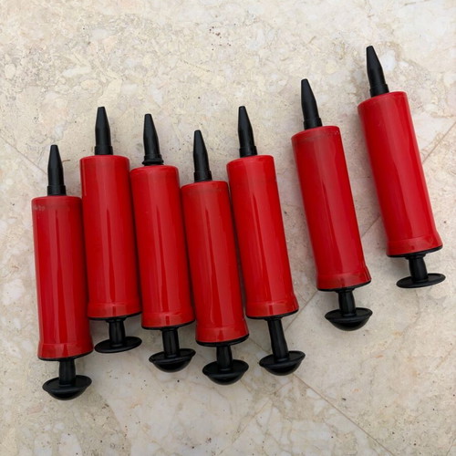 Balloon construction kit with Qualatex balloons, pumps, accessories