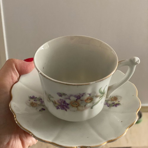 Vintage cup set used, 4 pieces with gold details