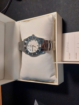 Vogue 858011.1 women's watch new, silver