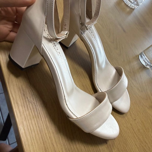Beige women's sandals with thick heel size 38 like new