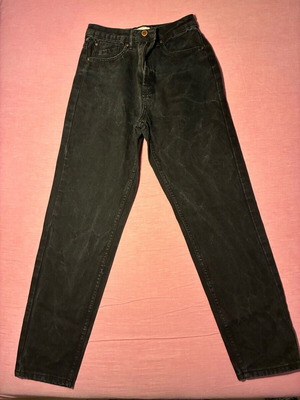 Pink Woman black jeans size 34 like new high rise moms fit