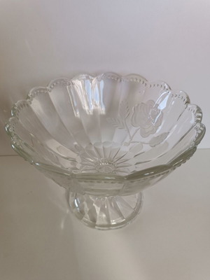 Serving bowl new, 21 cm diameter 16.5 cm height