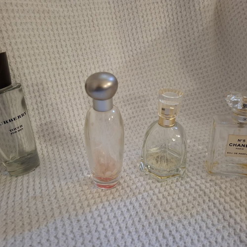 Empty perfume bottles set used with semi-precious stones