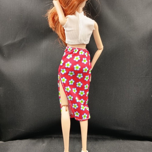 Skirt, top and shoes for fashion dolls