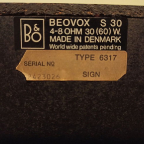 Bang & Olufsen Beovox S30 speakers used with stands