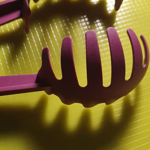 Tupperware Pasta Serving Tongs New, Purple