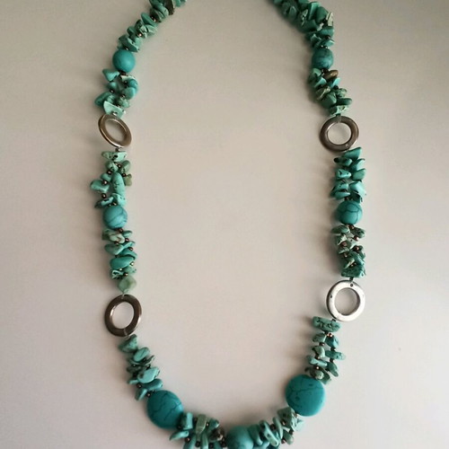 Turquoise necklace like new, long handmade with silver details