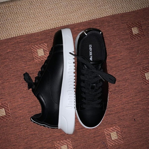 Emporio Armani Leather Sneakers like new, size 41, black and white
