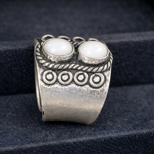 Silver ring vintage with semi-precious stones used