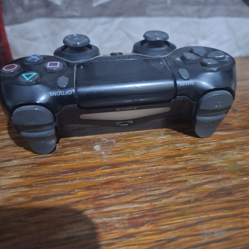PS4 controller
