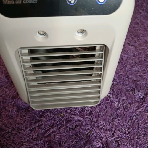 Portable Air Conditioner Brand New in Box