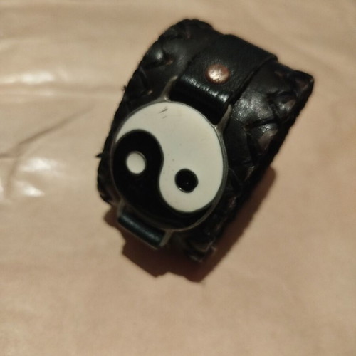 Ying Yang leather bracelet used