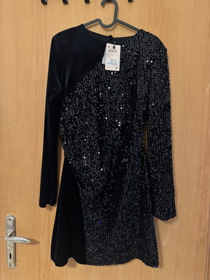 Velvet dress with sequins new, size L