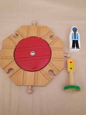 Brio toy parts used, set of 3 pieces