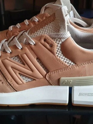 New Balance Tokyo Design Studio RC1 new beige sneakers size 43