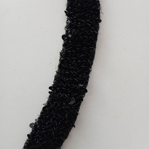 Black waist belt with sequins like new, adjustable