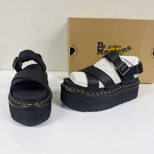Dr. Martens Voss II Quad platform sandals new, size 39, black