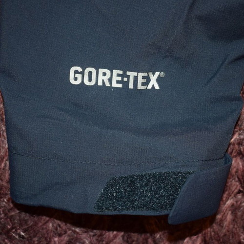 Berghaus Men's GORE-TEX Jacket Size XL used, black